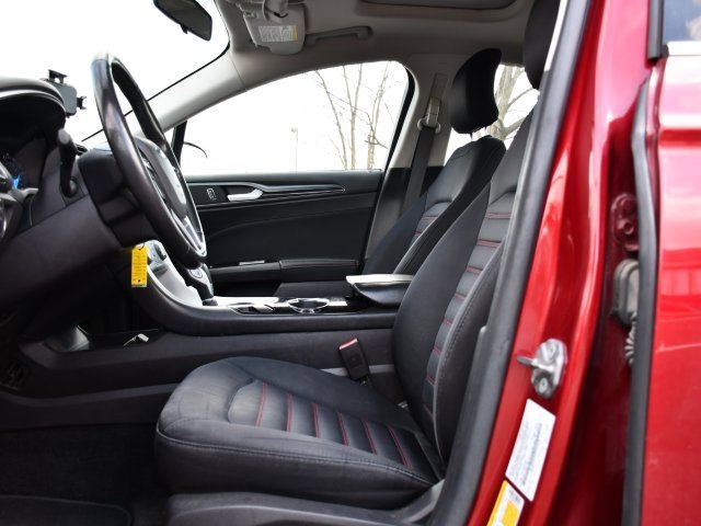 Used 2015 Ford Fusion SE w/ Equipment Group 201A image 11