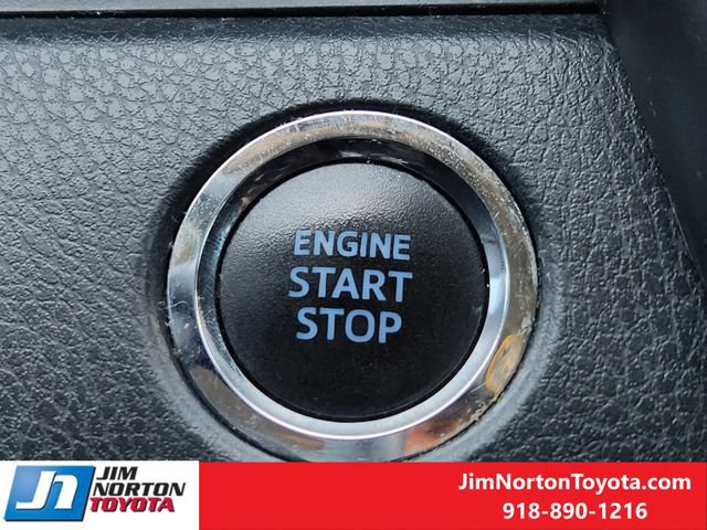 Used 2021 Toyota Camry XSE FWD image 22