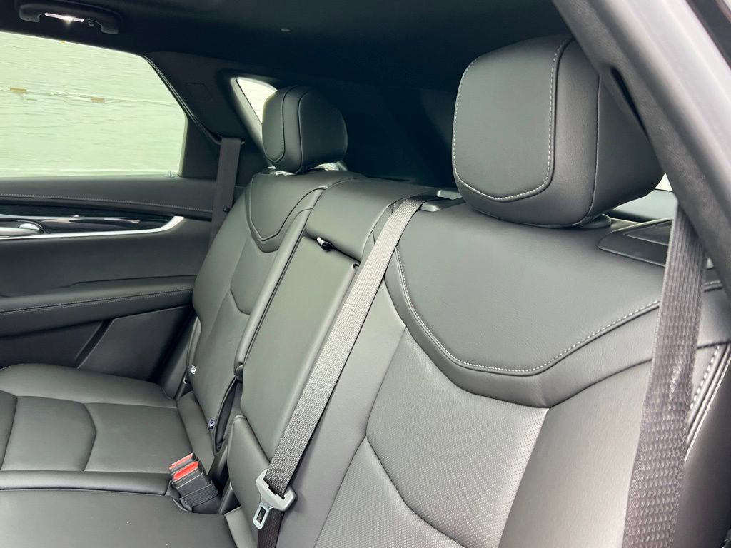 Used 2025 Cadillac XT5 Premium Luxury w/ Technology Package image 17