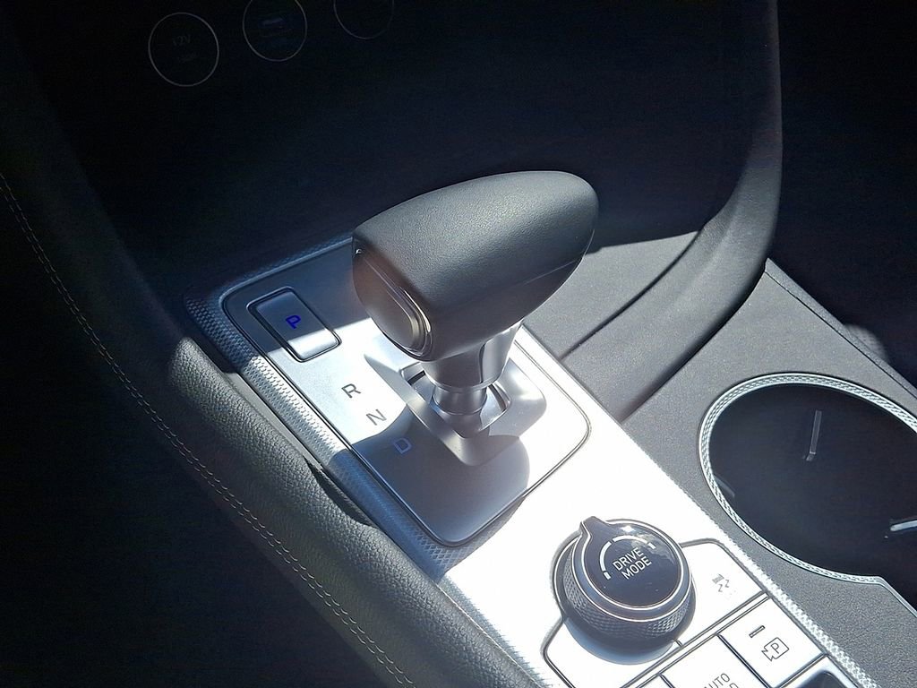 Used 2026 Genesis G70 2.5T Prestige image 12