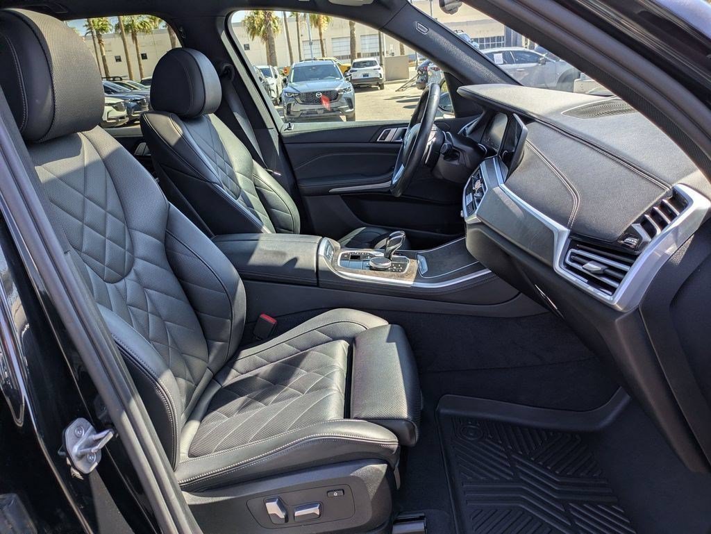 Used 2023 BMW X5 xDrive40i AWD/4WD image 31