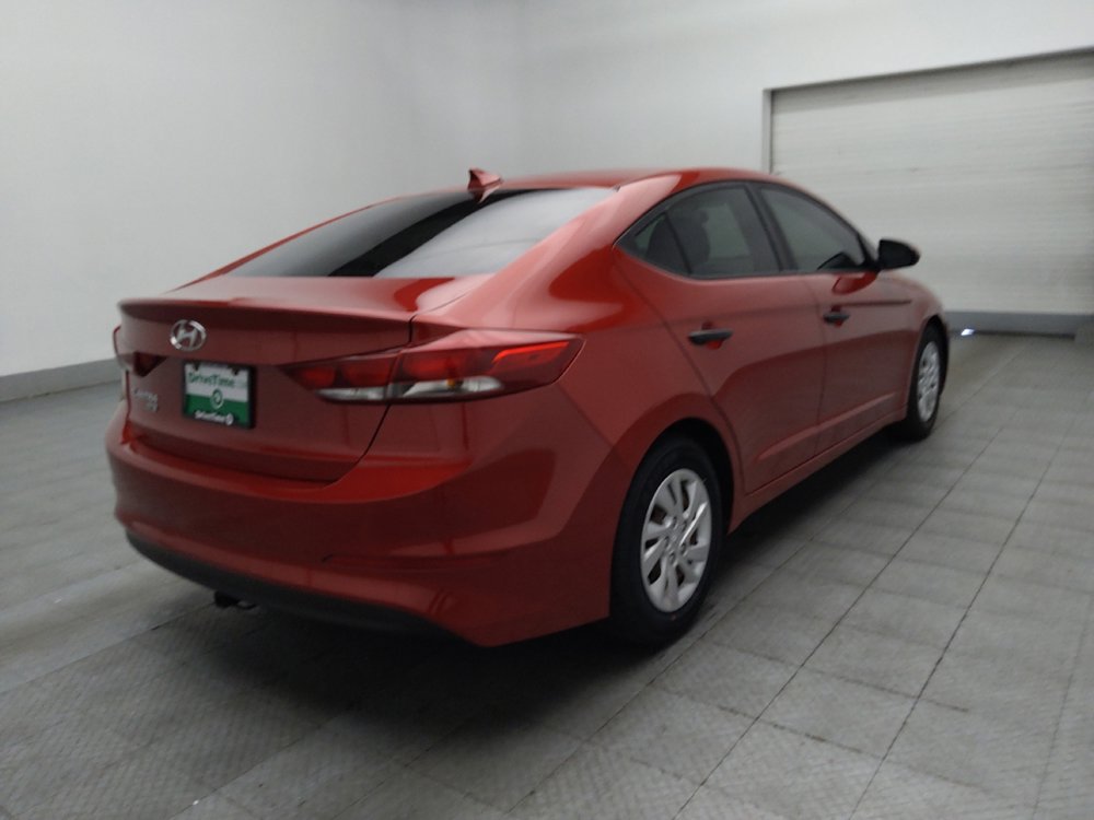 Used 2017 Hyundai Elantra SE w/ Cargo Package FWD image 9