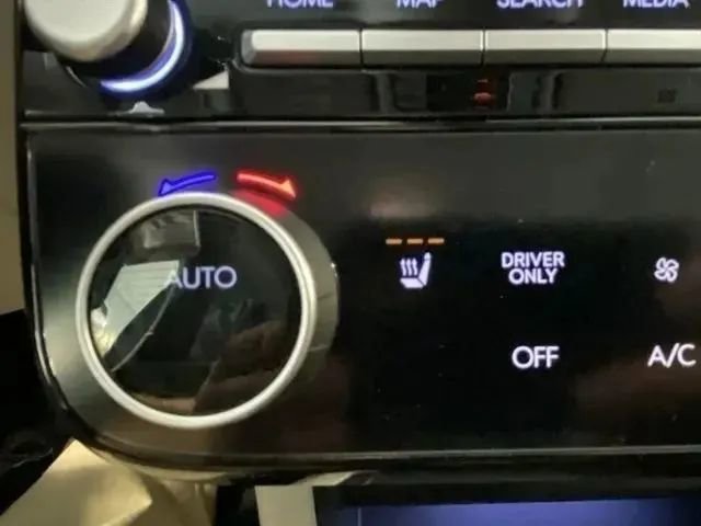Used 2025 Hyundai Tucson SEL AWD/4WD image 34