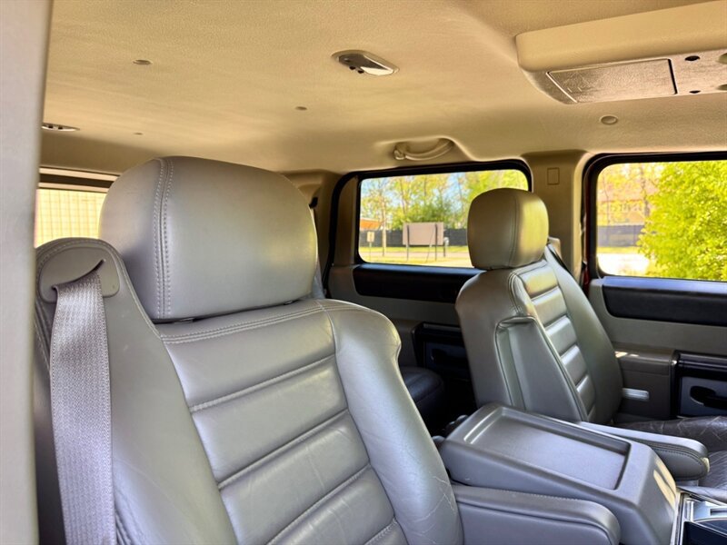 Used 2003 HUMMER H2 w/ Preferred Equipment Group AWD/4WD image 19