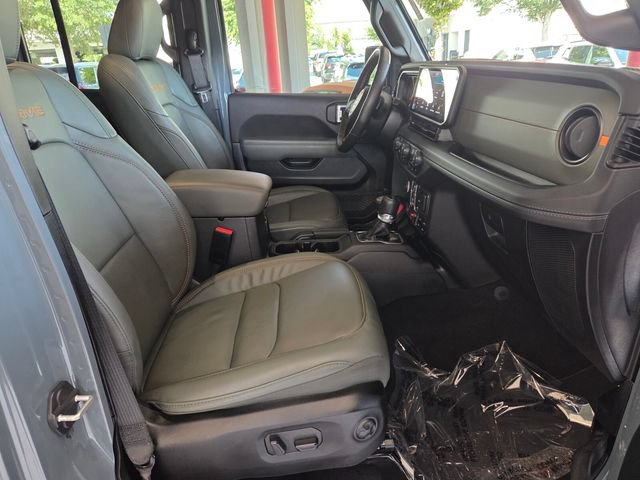Used 2024 Jeep Gladiator Mojave AWD/4WD image 15