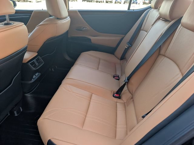 Used 2025 Lexus ES 300h w/ Technology Package FWD image 26