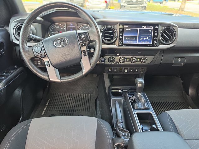 Used 2020 Toyota Tacoma TRD Off-Road w/ Technology Package AWD/4WD image 15
