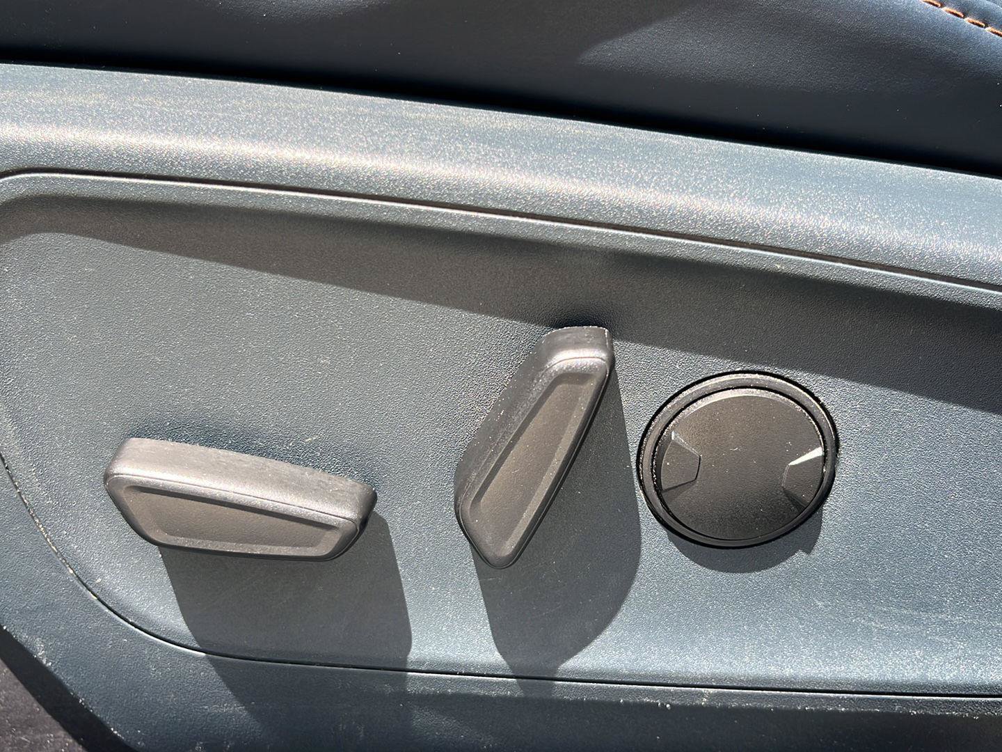 Used 2023 Ford Maverick Lariat FWD image 13