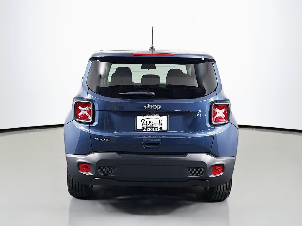 Used 2023 Jeep Renegade Latitude AWD/4WD image 6