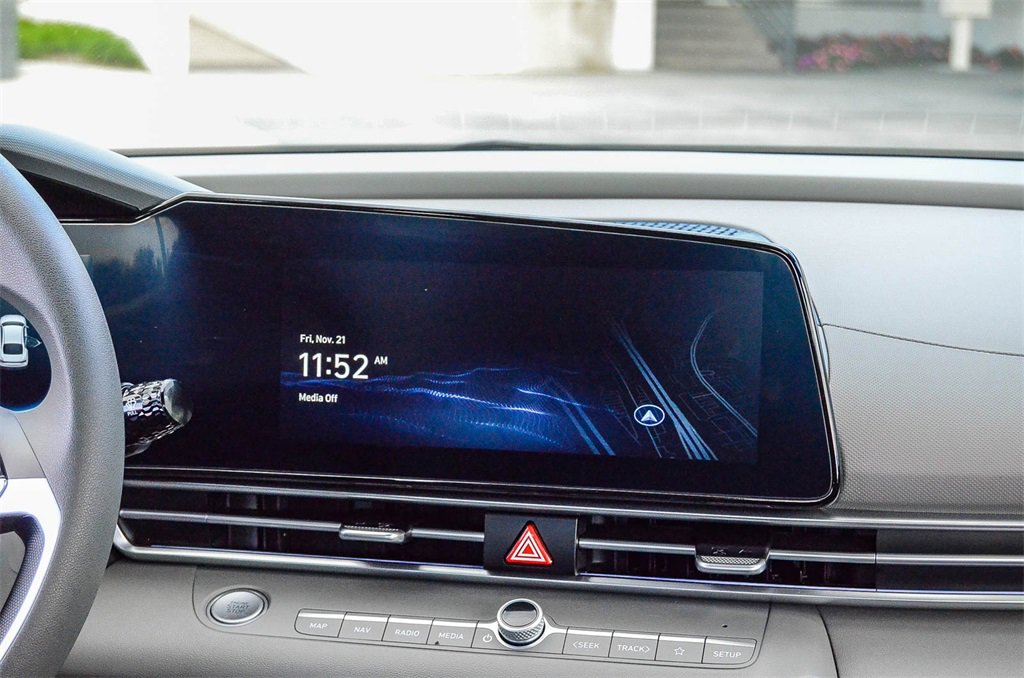 Certified 2024 Hyundai Elantra SEL image 15