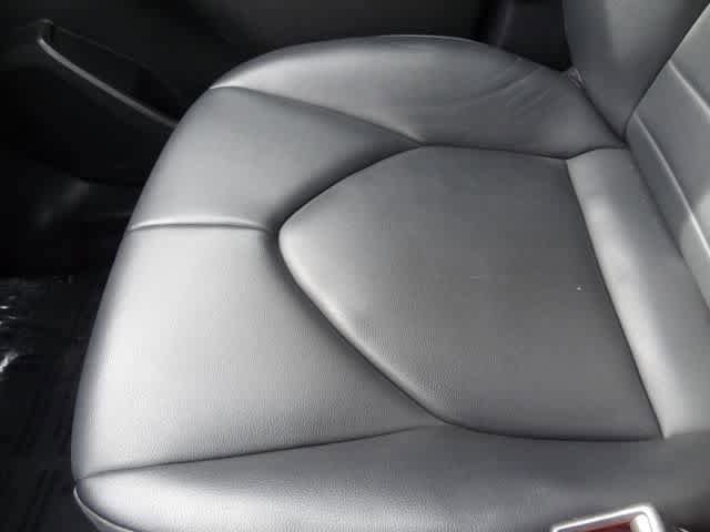 Used 2023 Toyota Highlander XLE image 32