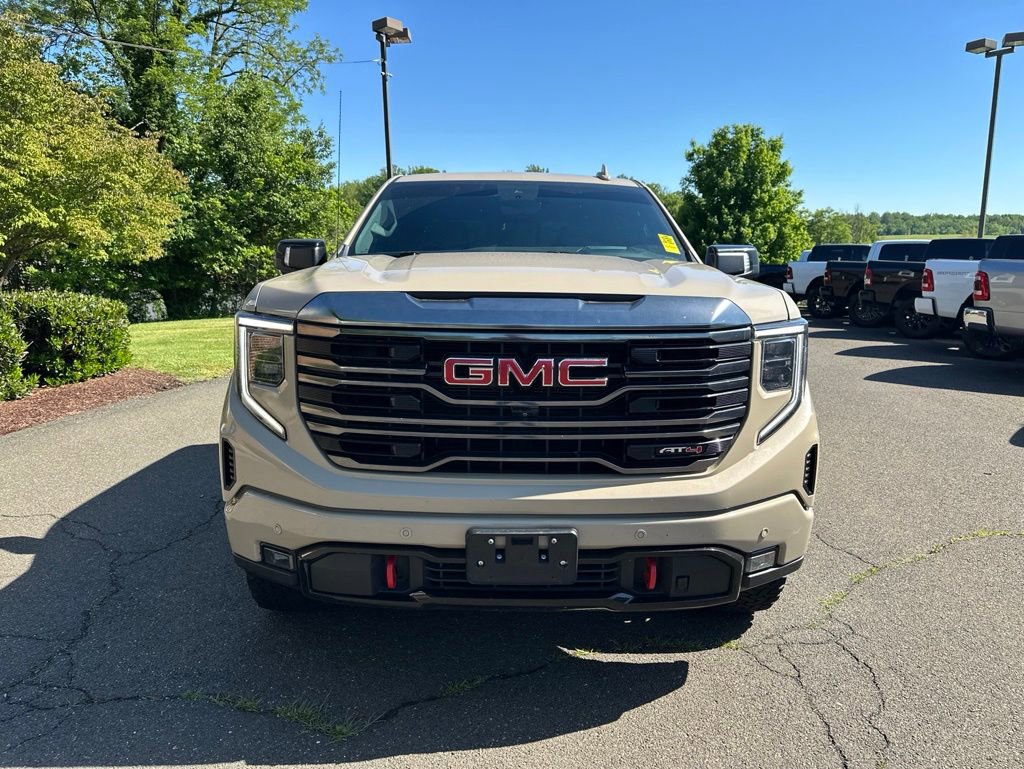 Used 2023 GMC Sierra 1500 AT4 w/ AT4 Premium Package AWD/4WD image 2