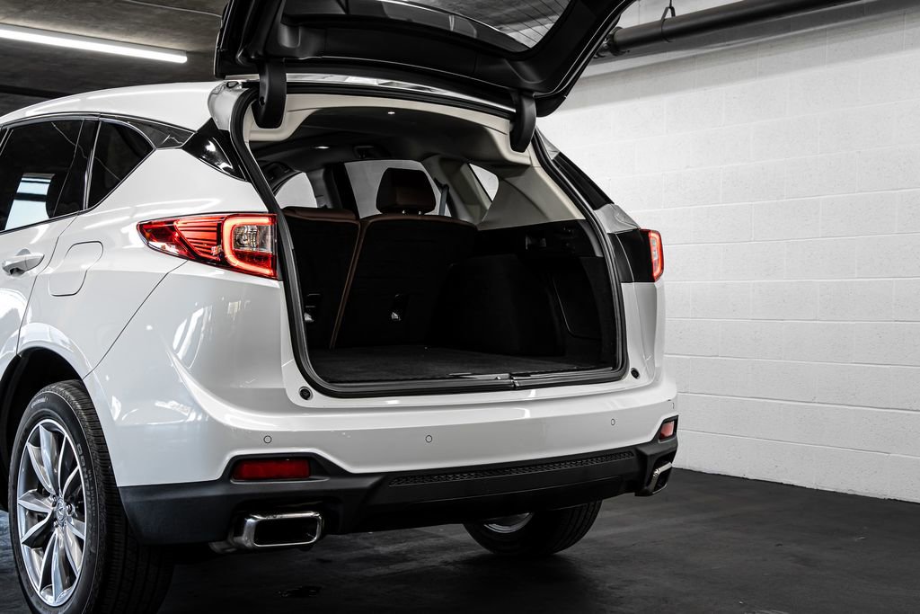 Certified 2023 Acura RDX w/ Technology Package image 17