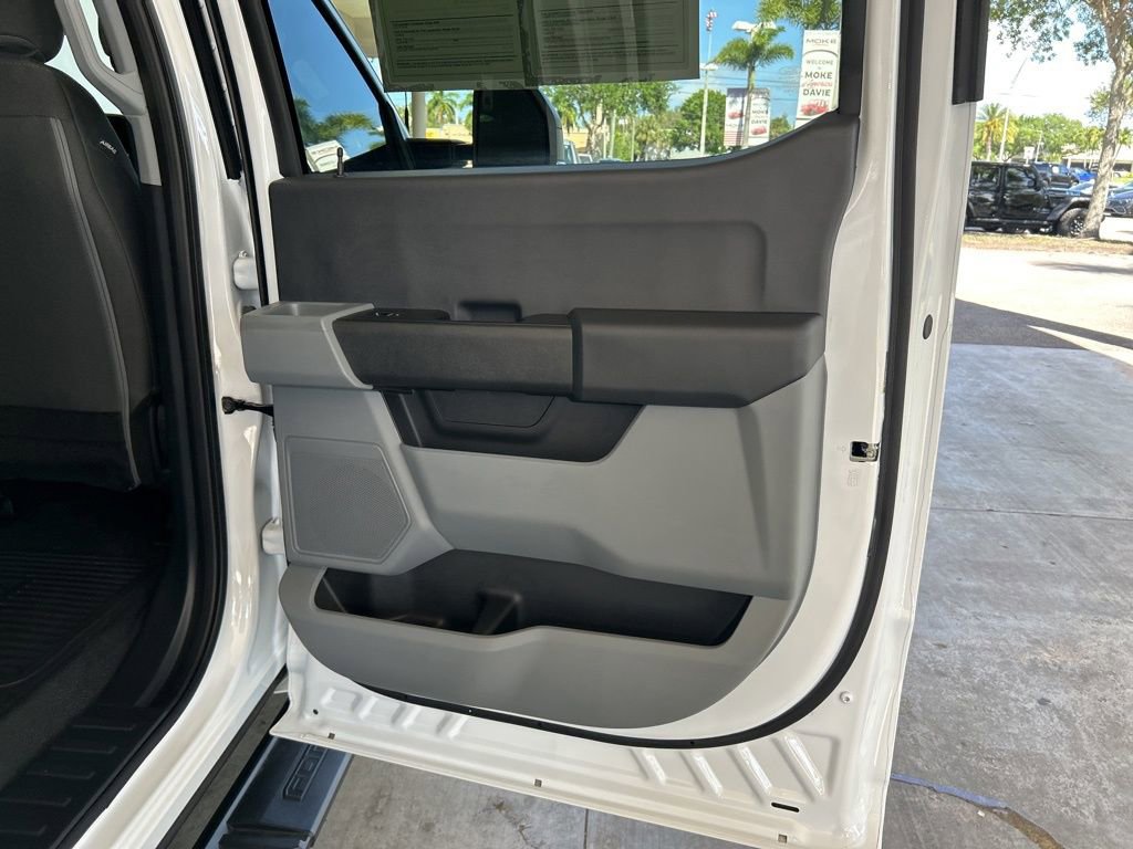 Used 2024 Ford F350 XL w/ 360-Degree Camera Package image 35