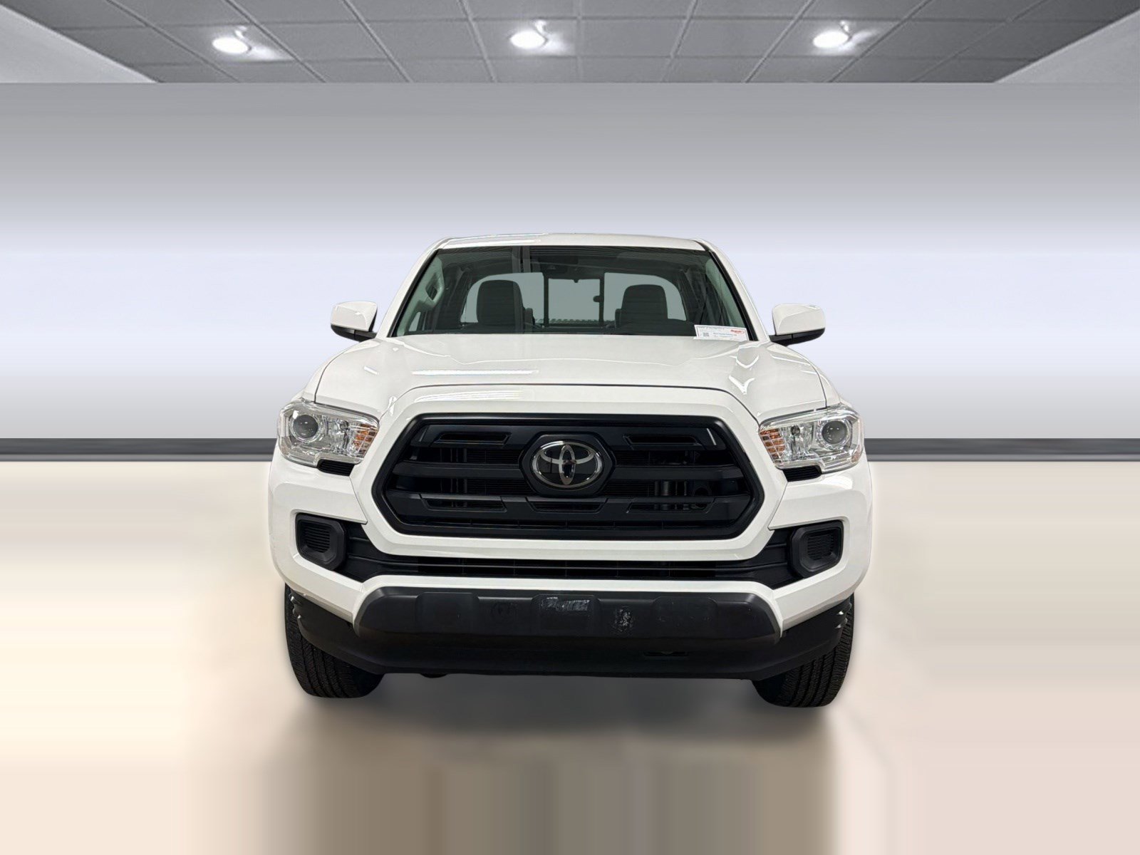 Used 2018 Toyota Tacoma SR w/ SR Convenience Package image 4
