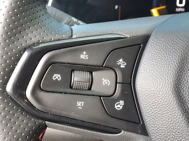 Used 2025 Chevrolet Trax RS w/ Driver Confidence Package image 18