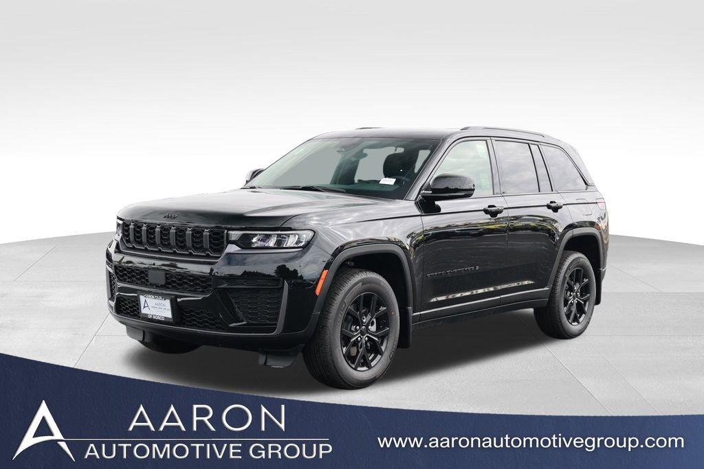 New 2026 Jeep Grand Cherokee Laredo image 1