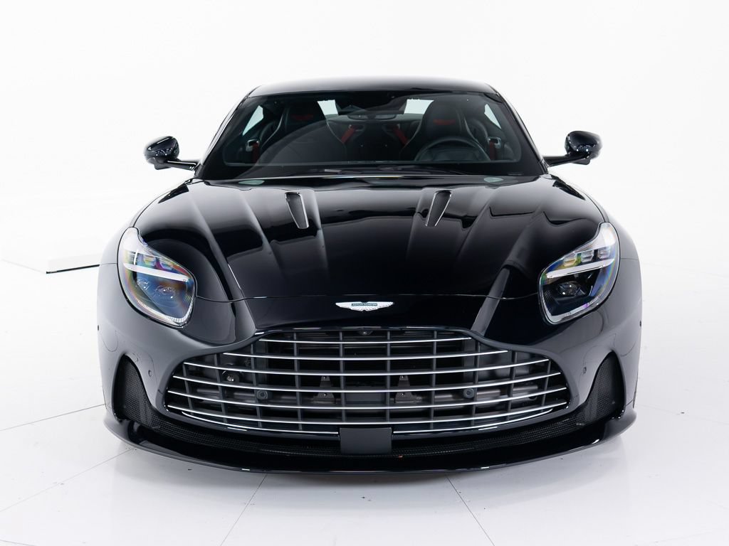 Used 2025 Aston Martin DB12 Coupe RWD image 8