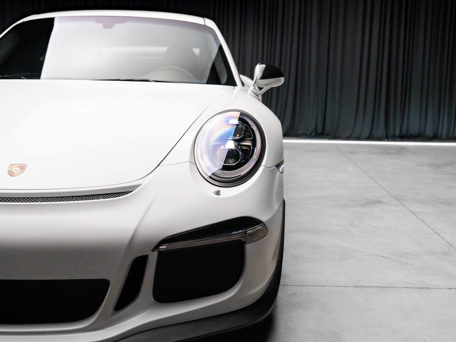 Used 2015 Porsche 911 GT3 w/ Sound Package Plus RWD image 21