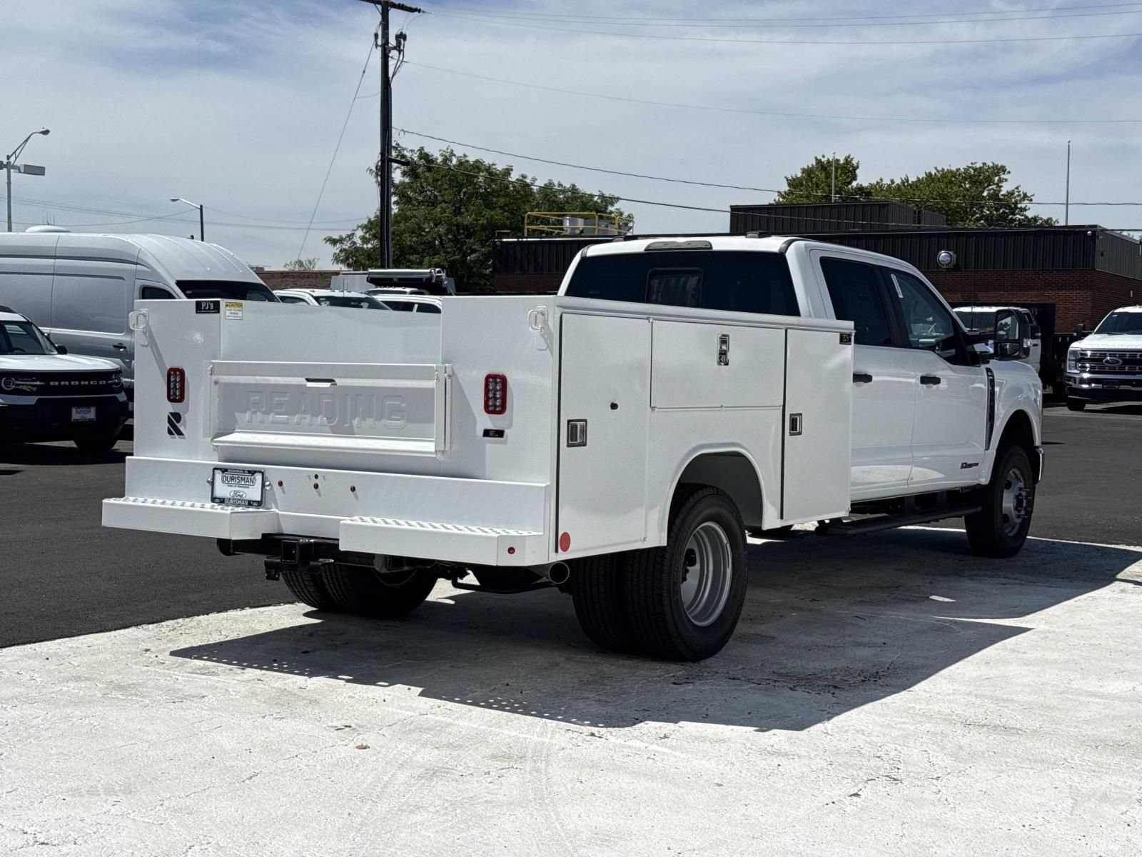 New 2026 Ford F350 XL w/ XL Chrome Package AWD/4WD image 3