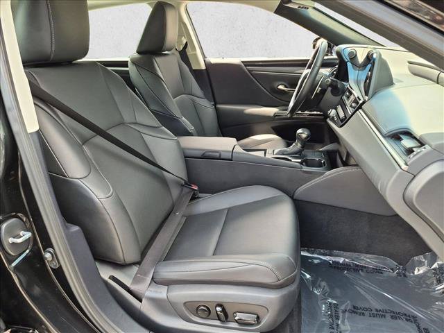 Used 2024 Lexus ES 350 w/ Accessory Package (Z1) FWD image 21