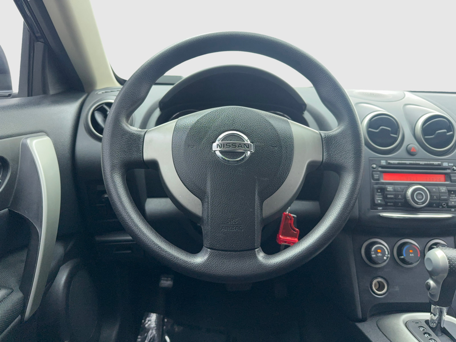 Used 2015 Nissan Rogue S FWD image 36