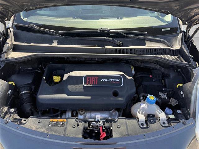 Used 2018 FIAT 500L Trekking image 24