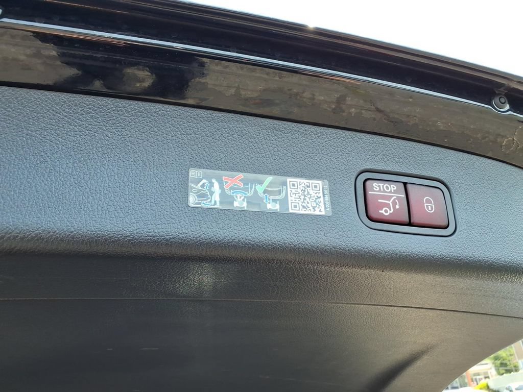 Used 2023 Mercedes-Benz GLC 300 4MATIC image 15