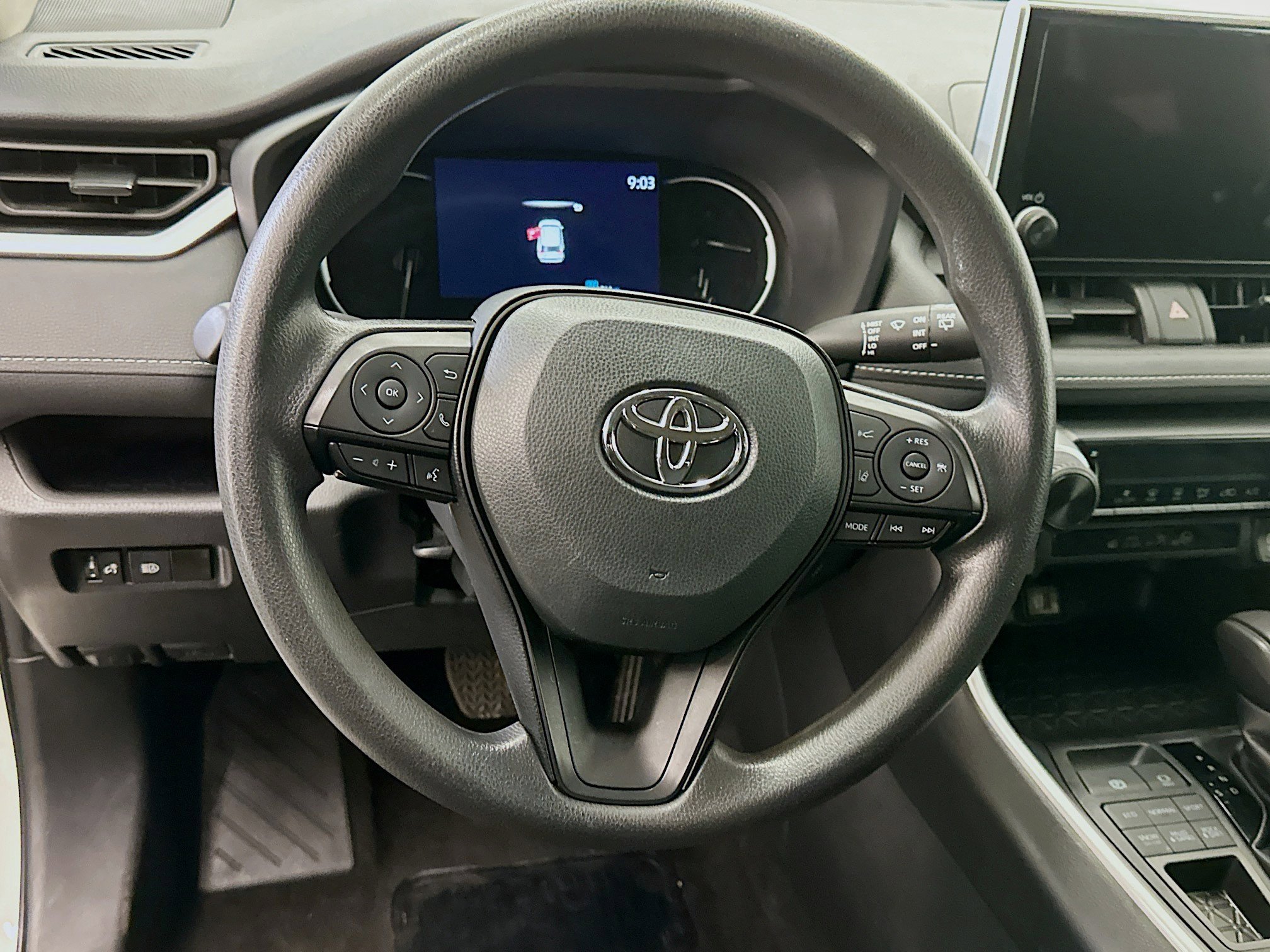Used 2024 Toyota RAV4 LE image 18
