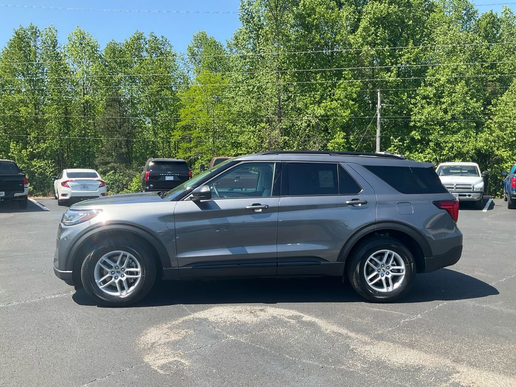 New 2026 Ford Explorer Active w/ Active Comfort Package RWD image 8