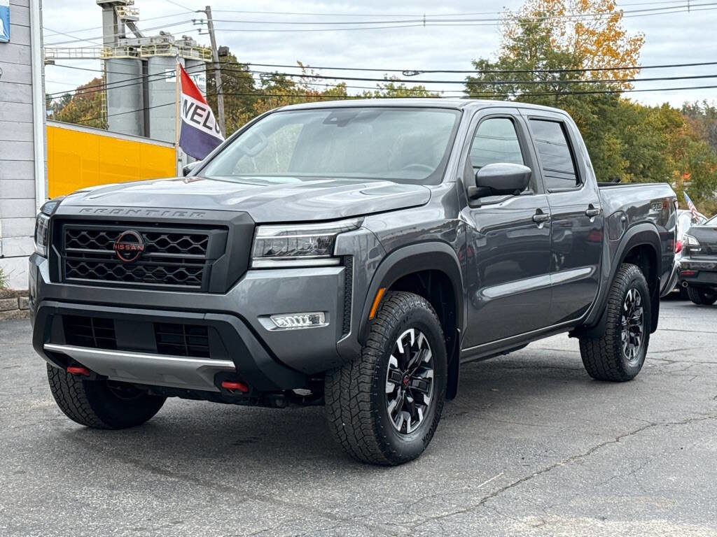 Used 2022 Nissan Frontier PRO-4X image 1