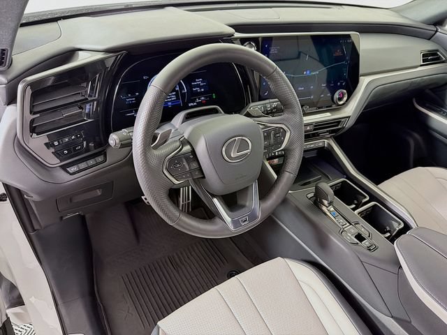 Used 2025 Lexus TX 500h AWD w/ Technology Package image 13
