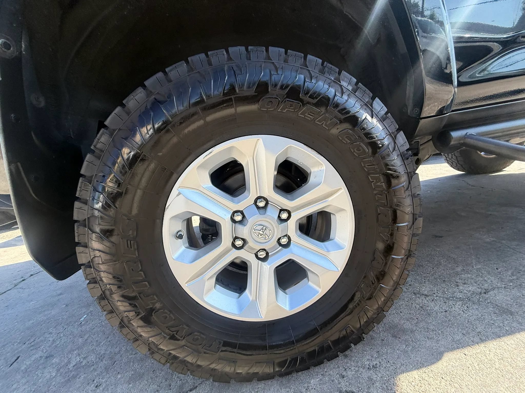 Used 2018 Toyota 4Runner SR5 RWD image 27