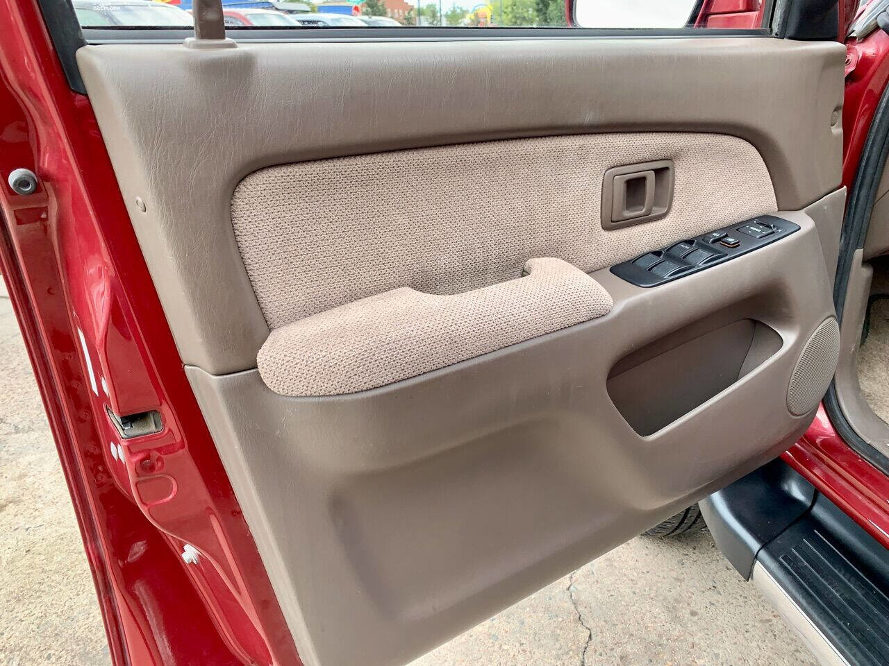 Used 1998 Toyota 4Runner SR5 image 39