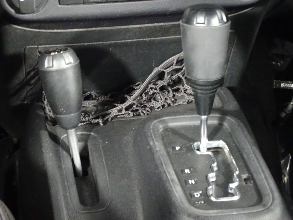 Used 2016 Jeep Wrangler Unlimited Sport image 27