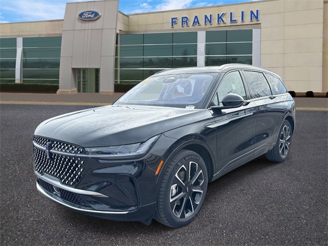 New 2026 Lincoln Nautilus Reserve image 3