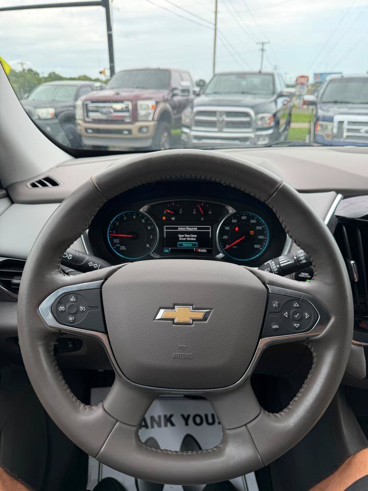 Used 2018 Chevrolet Traverse LT FWD image 15