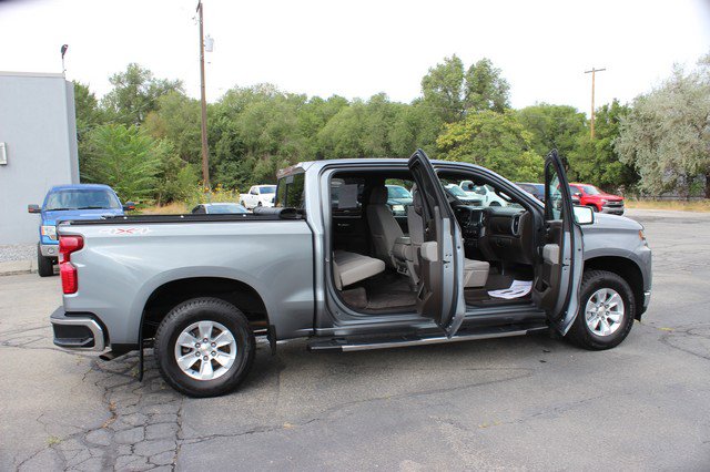 Used 2022 Chevrolet Silverado 1500 LT w/ Safety Package II image 18