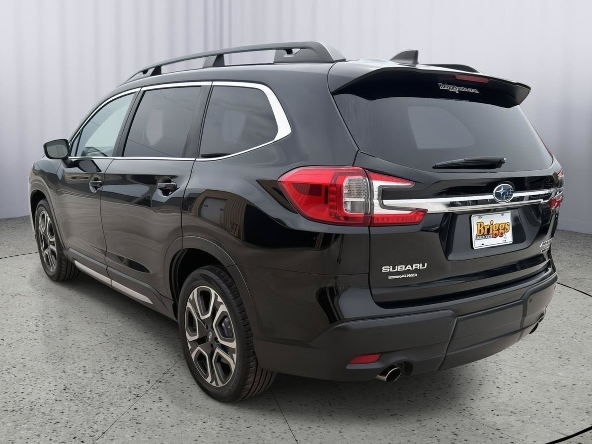 Used 2023 Subaru Ascent Limited AWD/4WD image 6