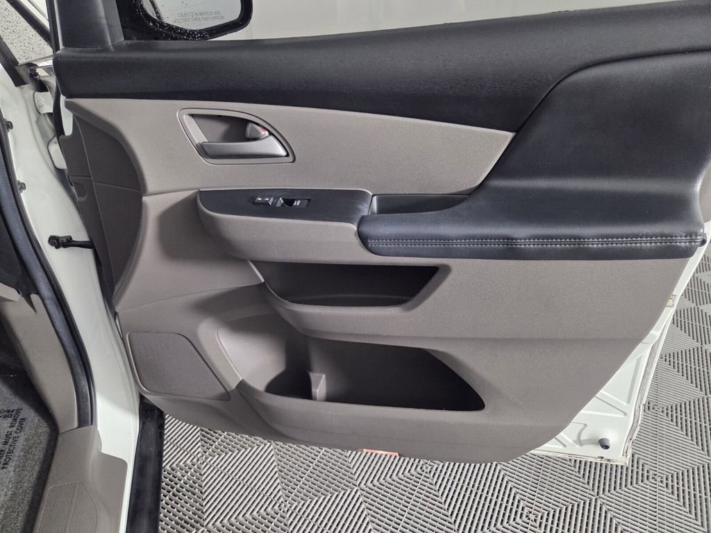Used 2011 Honda Odyssey EX-L image 30