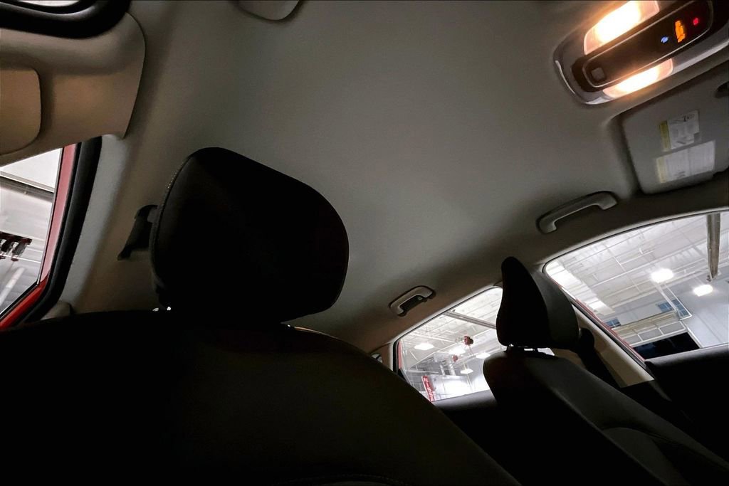 Certified 2025 Hyundai Kona SEL image 25