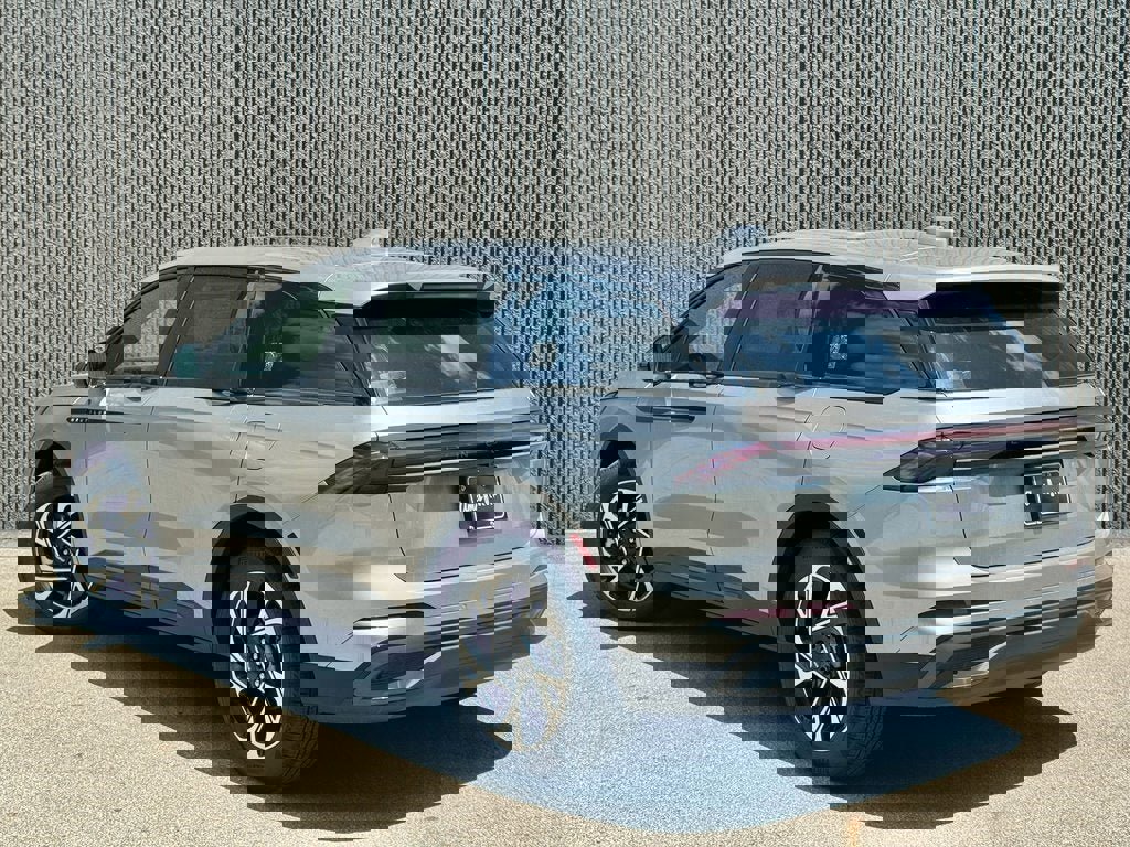 New 2025 Lincoln Nautilus Premier w/ Equipment Group 102A image 4