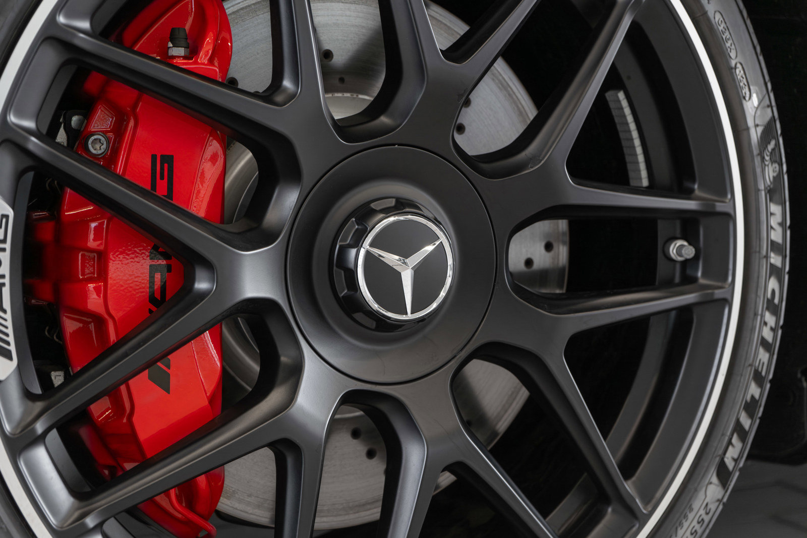 New 2025 Mercedes-Benz CLA 45 AMG 4MATIC image 31