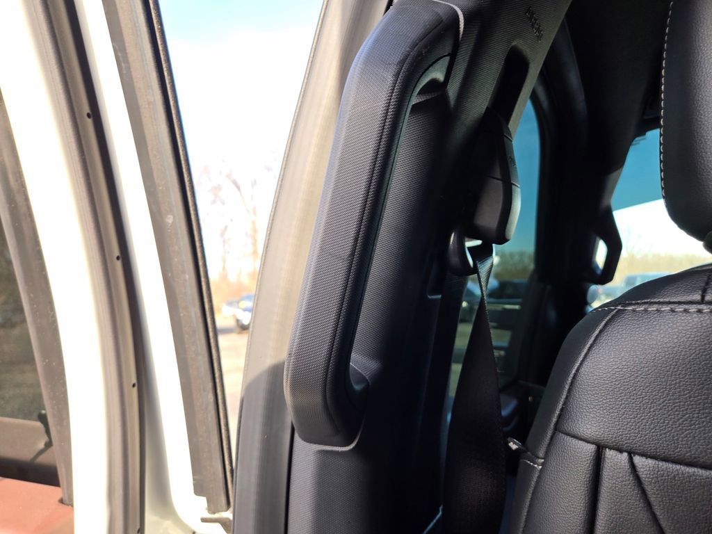 Used 2023 Ford F150 Lariat w/ Equipment Group 502A High image 32