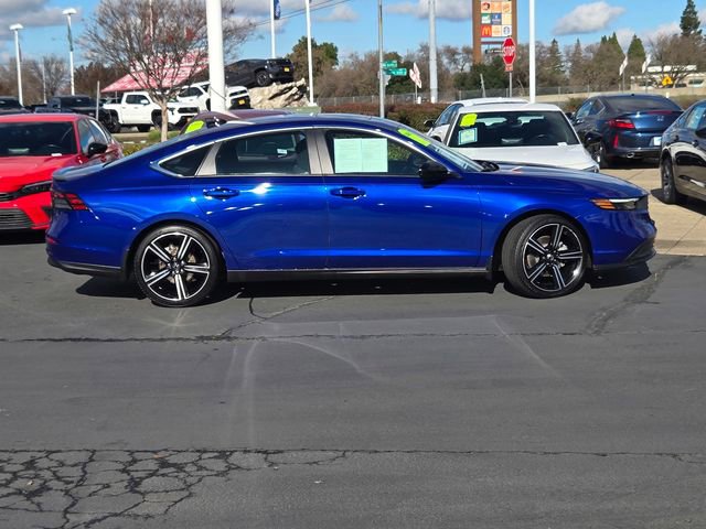 Used 2024 Honda Accord Sport image 3
