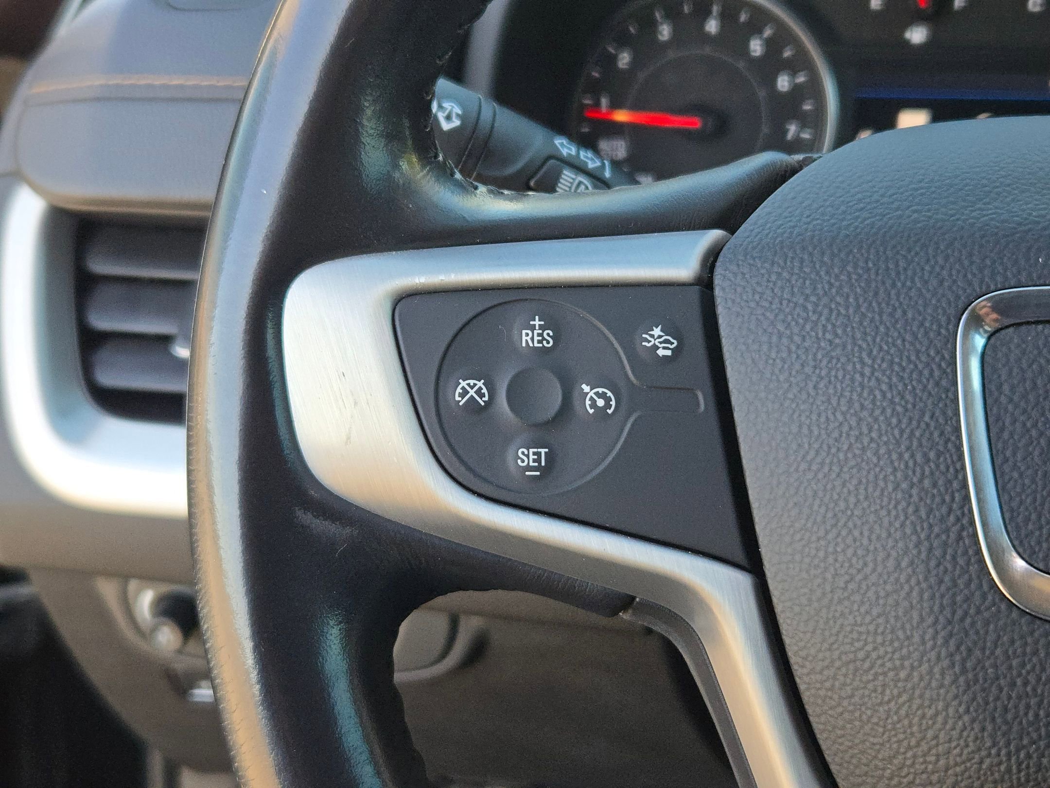 Used 2020 GMC Terrain SLE w/ Driver Convenience Package image 22