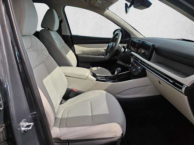 Certified 2025 Hyundai Tucson SE FWD image 18