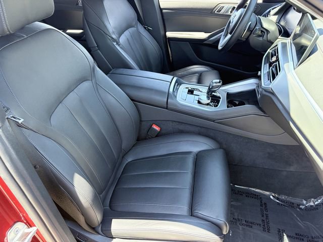Used 2022 BMW X6 xDrive40i w/ Executive Package AWD/4WD image 11