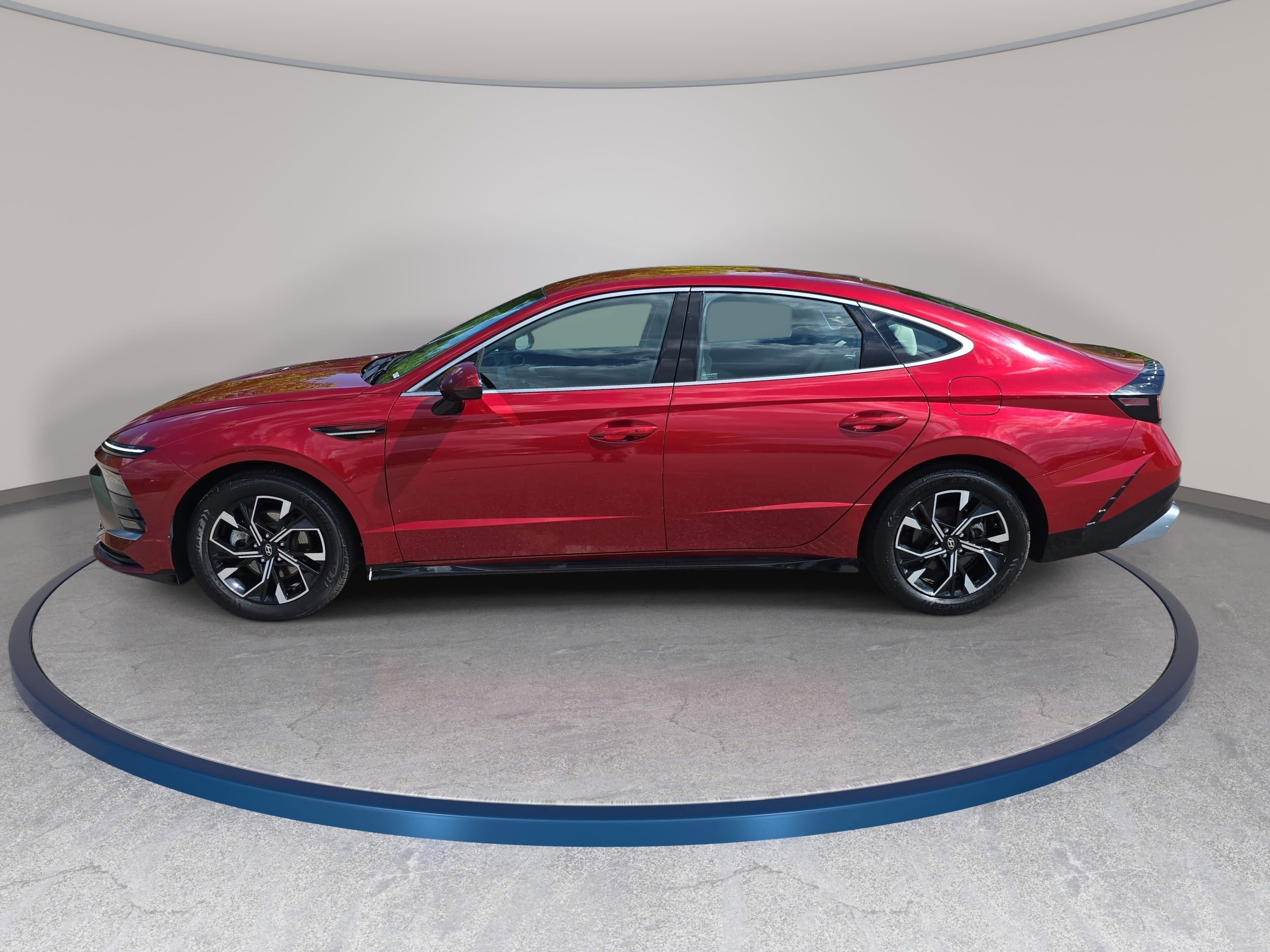 Used 2024 Hyundai Sonata SEL FWD image 8