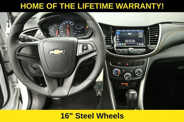 Used 2018 Chevrolet Trax LS FWD image 15
